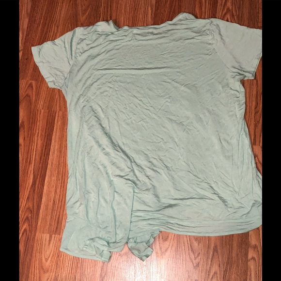 SOOOOO cute umgee plus sized mint tunic shirt - Picture 3 of 3